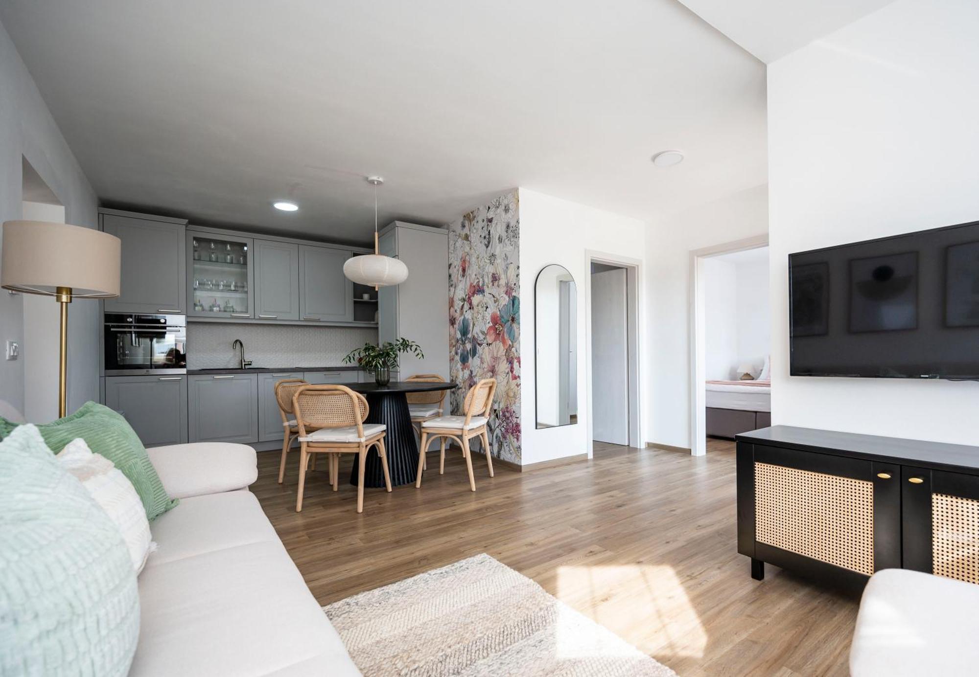 Appartments Smrikve *